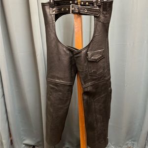 Women’s leather motorcycle chaps. XS